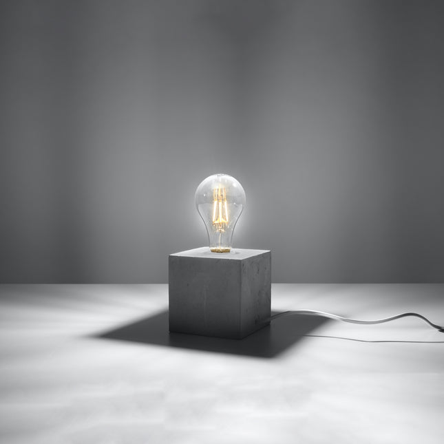Lampe de table Pure Cube béton