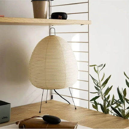 Lampe japonaise en papier de riz pour une ambiance Wabi-Sabi au salon