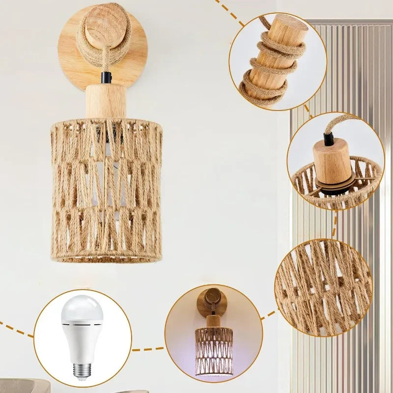 Lampe murale en rotin tressé avec socle en bois, apportant un éclairage doux et naturel à un salon ou une cuisine.