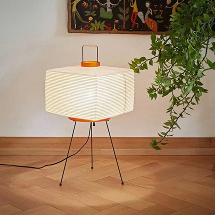 Lampe sur pied en papier de riz diffusant une lumière tamisée blanc chaud