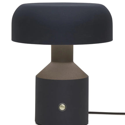 Lampe à poser Porto en fer noir mat, silhouette champignon, sur fond blanc