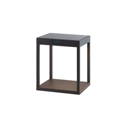 Lampe solaire Klewe Radia sur fond blanc, structure cube en aluminium gris graphite avec panneau solaire