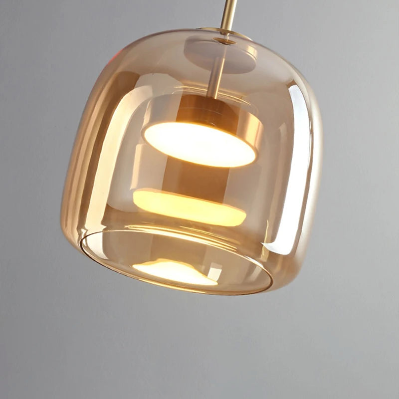 Lampe suspendue en verre style nordique, hauteur ajustable jusqu'à 250 cm pour s'adapter à tous les espaces.