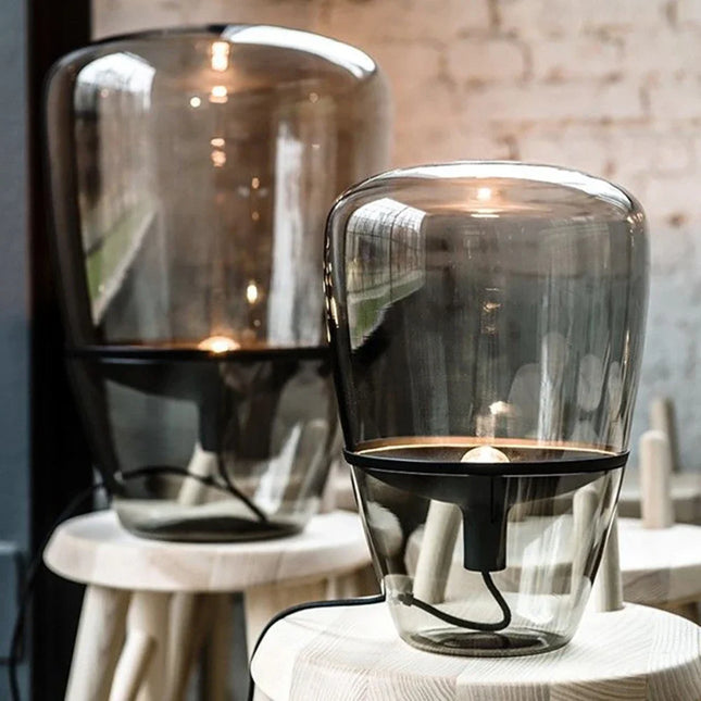 Lampe de table tchèque en verre teinté et base en métal