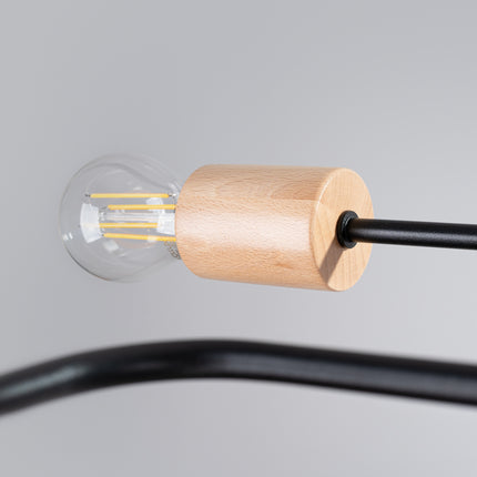 lustre 8 douilles bois et métal noir et bois naturel, détail de la matière