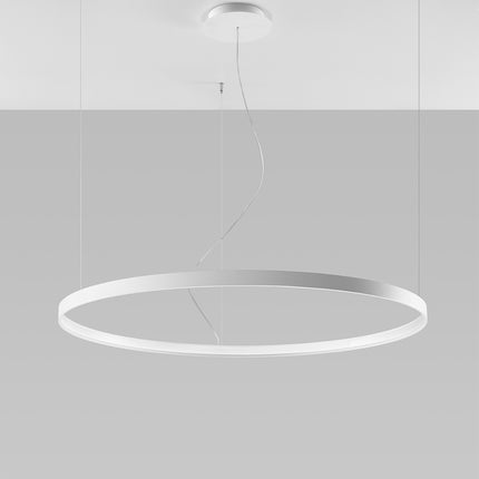 Lustre Anneau Solis 110 cm blanc allumé, halo LED circulaire suspendu à un plafond