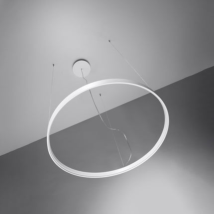 Lustre Anneau Solis 78 cm suspendu, halo LED continu vu de trois quarts