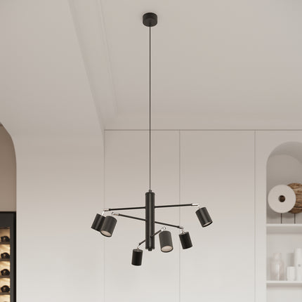 Vue rapprochée du lustre Focus Moderne 6 bras noir suspendu dans une pièce