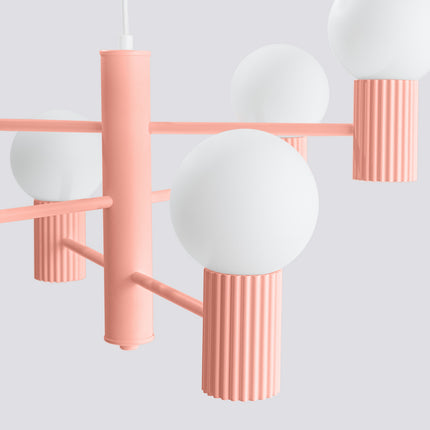 Lustre Halo 6 Globes en Aluminium et Verre Opalin Pêche, packshot de trois quarts