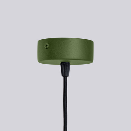 Lustre Halo 6 globes vert olive, détail des cannelures