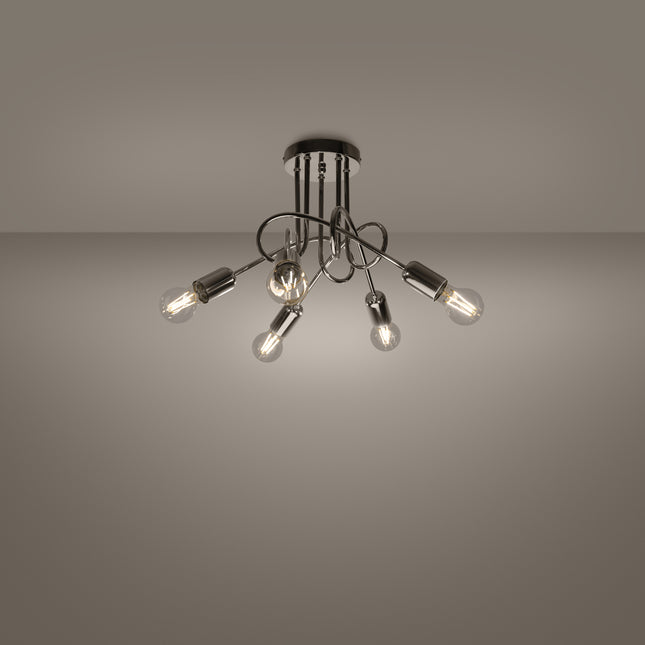 Lustre Loop Moderne 5 Chromé, vue de profil sur fond blanc