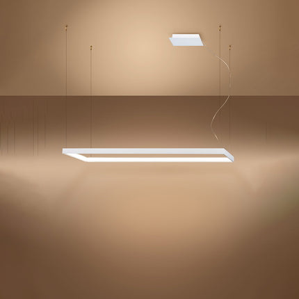 Lustre rectangulaire blanc Rectangle Pure allumé, halo blanc chaud diffusé sur le pourtour