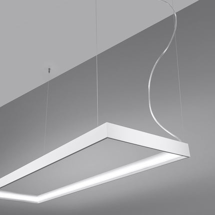 Détail d'angle du cadre rectangulaire blanc Rectangle Pure et de son halo LED