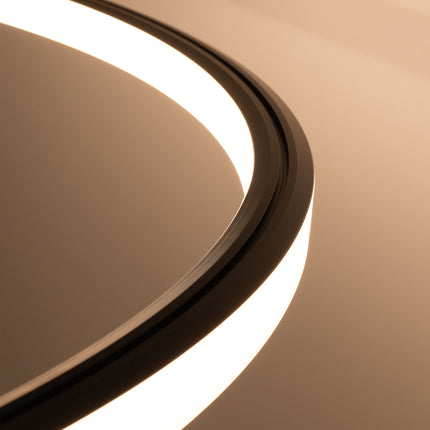 Détail de la fixation par câble du Lustre Ring Éclat 120 cm allumé