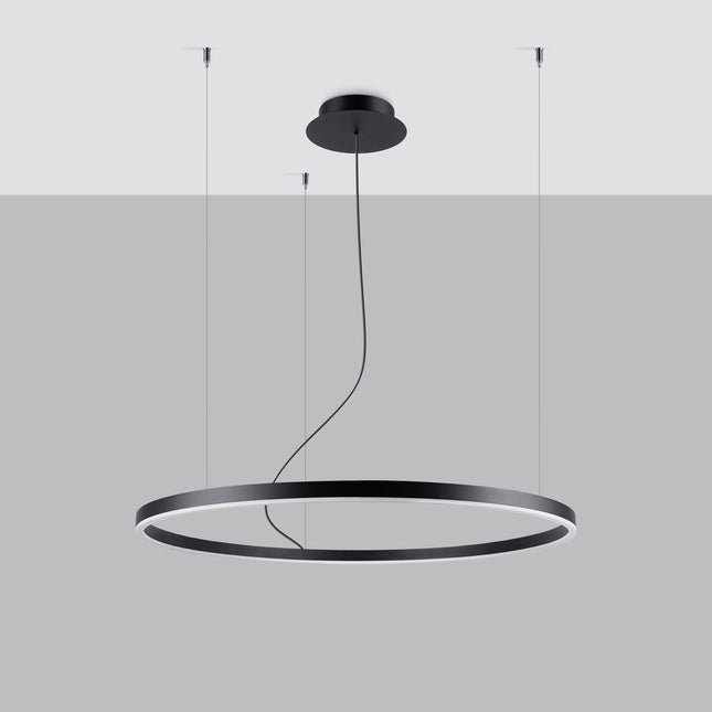 Lustre Ring Lumineux 80 cm noir, anneau lumineux en aluminium suspendu à plat, vue studio