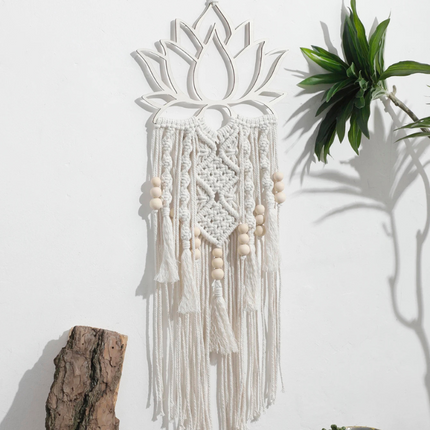 Macramé lotus bohème blanc servant de toile de fond de mariage