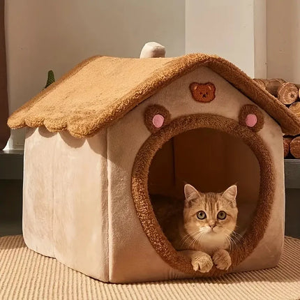 Maison pour chat en fibre douce formant un cocon confortable