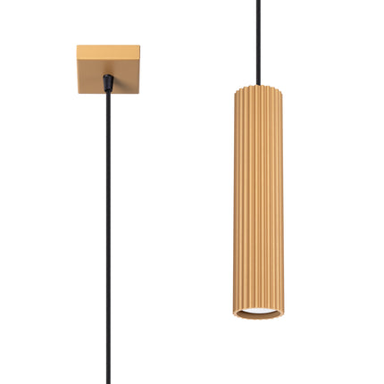 Suspension Oslo 1 dorée en aluminium cannelé, vue packshot avec plaque de fixation et câble suspendu, fond blanc.