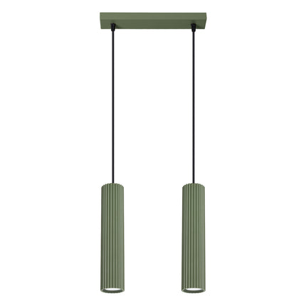 Lampe suspendue Oslo 2 vert avec embase et câbles suspendus, vue d'ensemble sur fond blanc