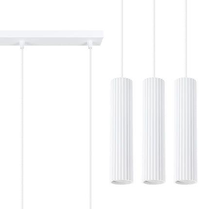 Suspension Oslo 3 lumières blanc sur fond blanc, vue de face avec les trois abat-jour alignés