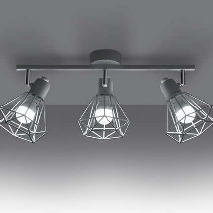 Détail de la douille E14 et de la rotule chromée orientable du plafonnier blanc 3 spots