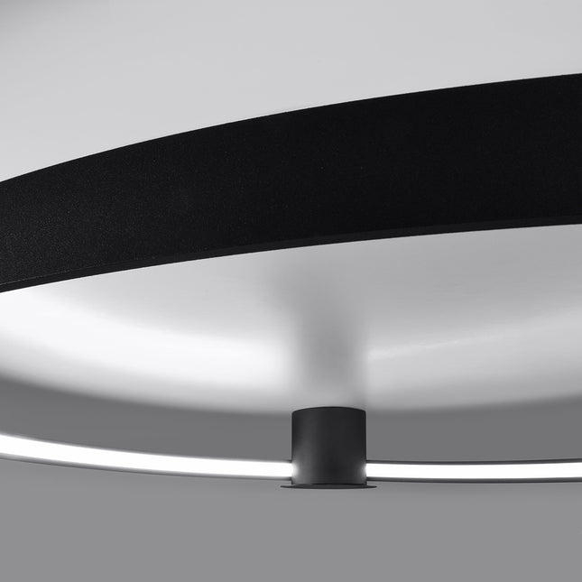 Plafonnier Anneau Solis 78 cm noir allumé, halo LED continu sous l'anneau