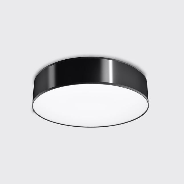 Plafonnier rond Arène 55 noir laqué avec diffuseur opale blanc, abat-jour tambour vu de trois quarts