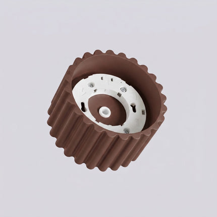 Plafonnier Aura 1 Aluminium Cannelé Brun Chocolat GX53, packshot de trois quarts