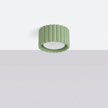 Plafonnier Aura 1 Aluminium Cannelé Vert Sauge GX53, vue en situation