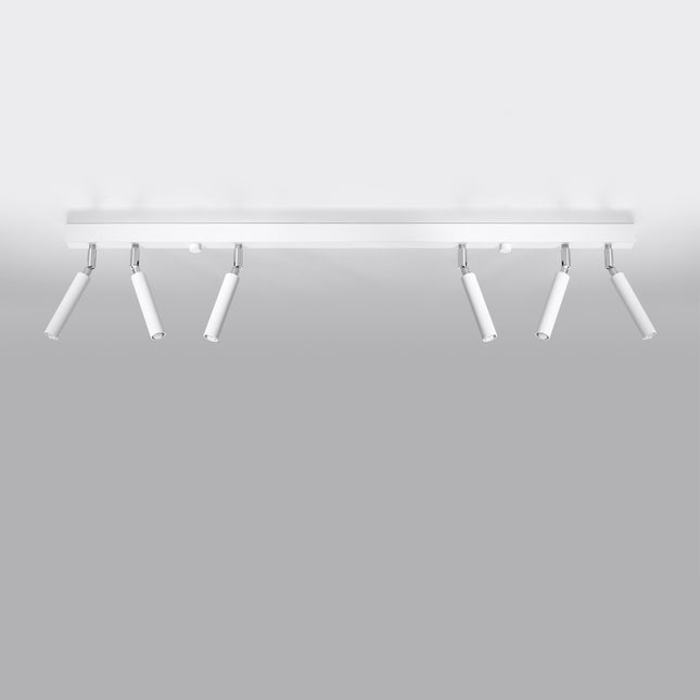 Plafonnier barre en acier blanc avec 6 spots orientables cylindriques, vue en contre-plongee