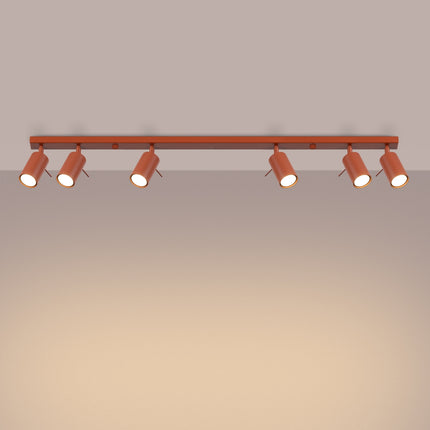 Plafonnier Barre 6 Spots Orientables Rouge Ocre, lumière allumée