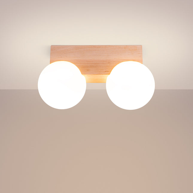 plafonnier barre de bois 2 globes opale, lumière allumée