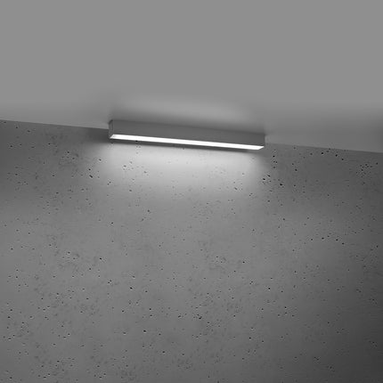 Plafonnier barre moderne LED gris allumé, diffuseur opale lumineux homogène