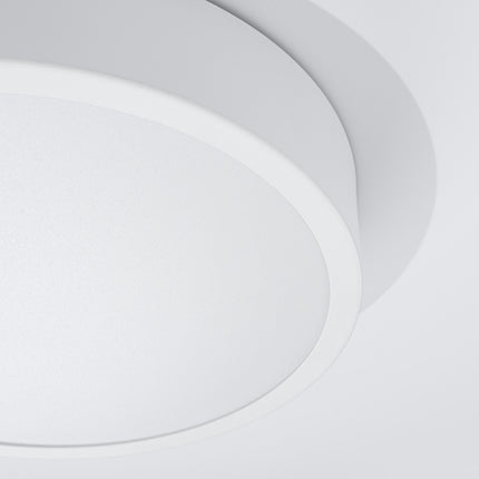 Vue de dessous du plafonnier Cercle Moderne 30 cm blanc montrant le diffuseur LED