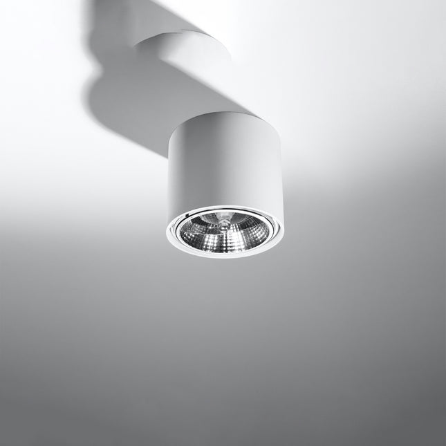 Plafonnier circulaire blanc en aluminium, spot cylindrique en saillie vu de trois quarts sur fond gris