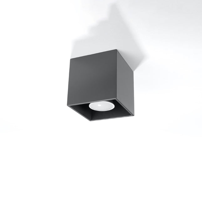 Plafonnier cube anthracite fixé au plafond