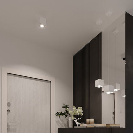 Plafonnier cube LED blanc vu de profil