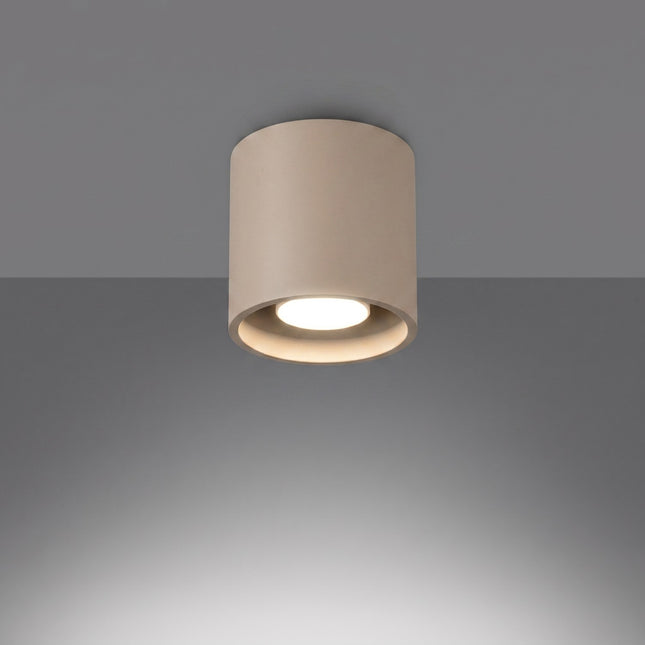 Plafón Cilindro LED taupe encendido, haz definido