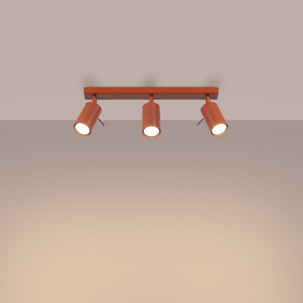 Plafonnier Directionnel 3 Spots LED Rouge Ocre, lumière allumée