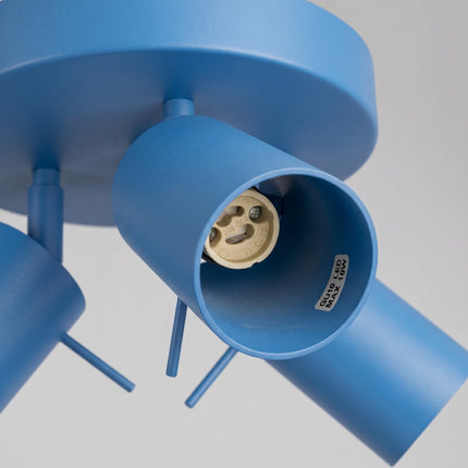 Plafonnier Directionnelle 3 Spots LED Acier Bleu Azur Orientable, packshot de trois quarts