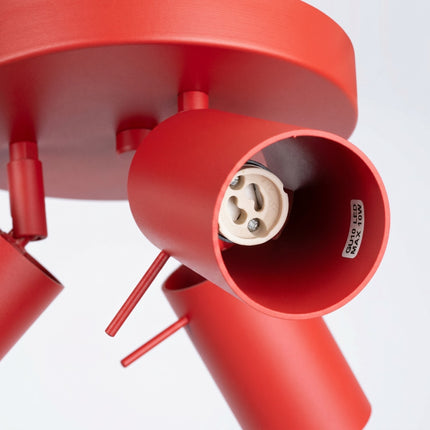 Plafonnier Directionnelle 3 Spots LED Acier Rouge Vif Orientable, packshot de trois quarts