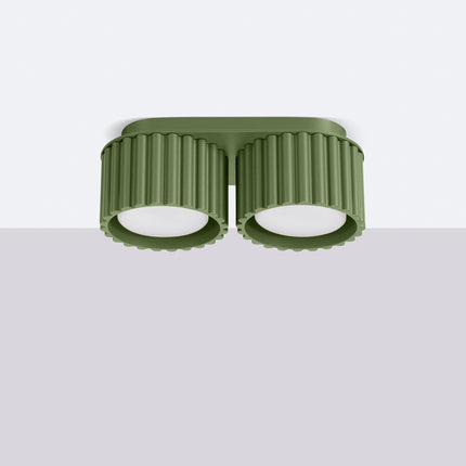 Plafonnier double Aura 2 vert olive monté au plafond, fond clair épuré