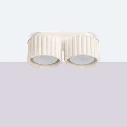 Plafonnier double Aura beige fixé au plafond, relief rainuré et diffuseurs orientés vers le bas