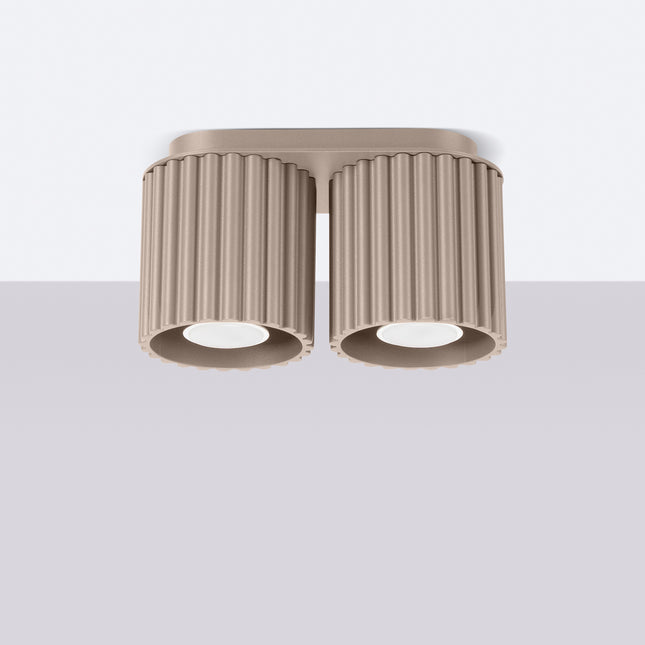 Plafonnier double Aura taupe monté au plafond, cannelures verticales en aluminium