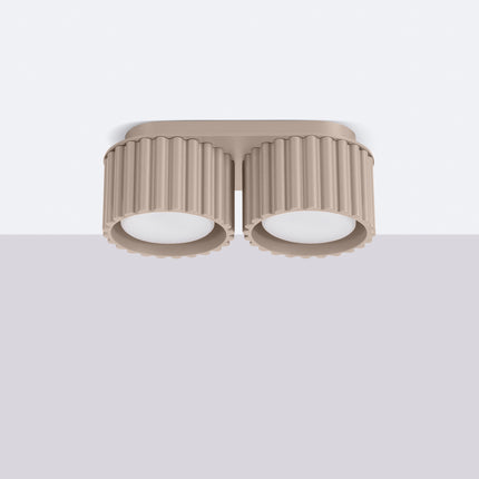 Plafonnier double Aura taupe fixé au plafond, deux cylindres cannelés vus en perspective