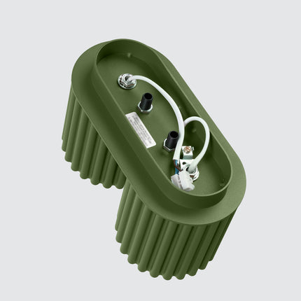 Face arrière du plafonnier Aura vert olive montrant la platine et le câblage de montage