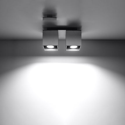 Plafonnier double cube LED gris éclairant une entrée