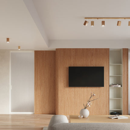 Plafonnier en chêne au point lumineux net, éclairage dirigé dans un intérieur japandi.