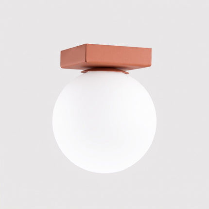 Plafonnier Globe Solis 1 globe ocre rouge, packshot de trois quarts