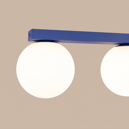 Plafonnier Globe Solis 2 globes bleu outremer, packshot de trois quarts